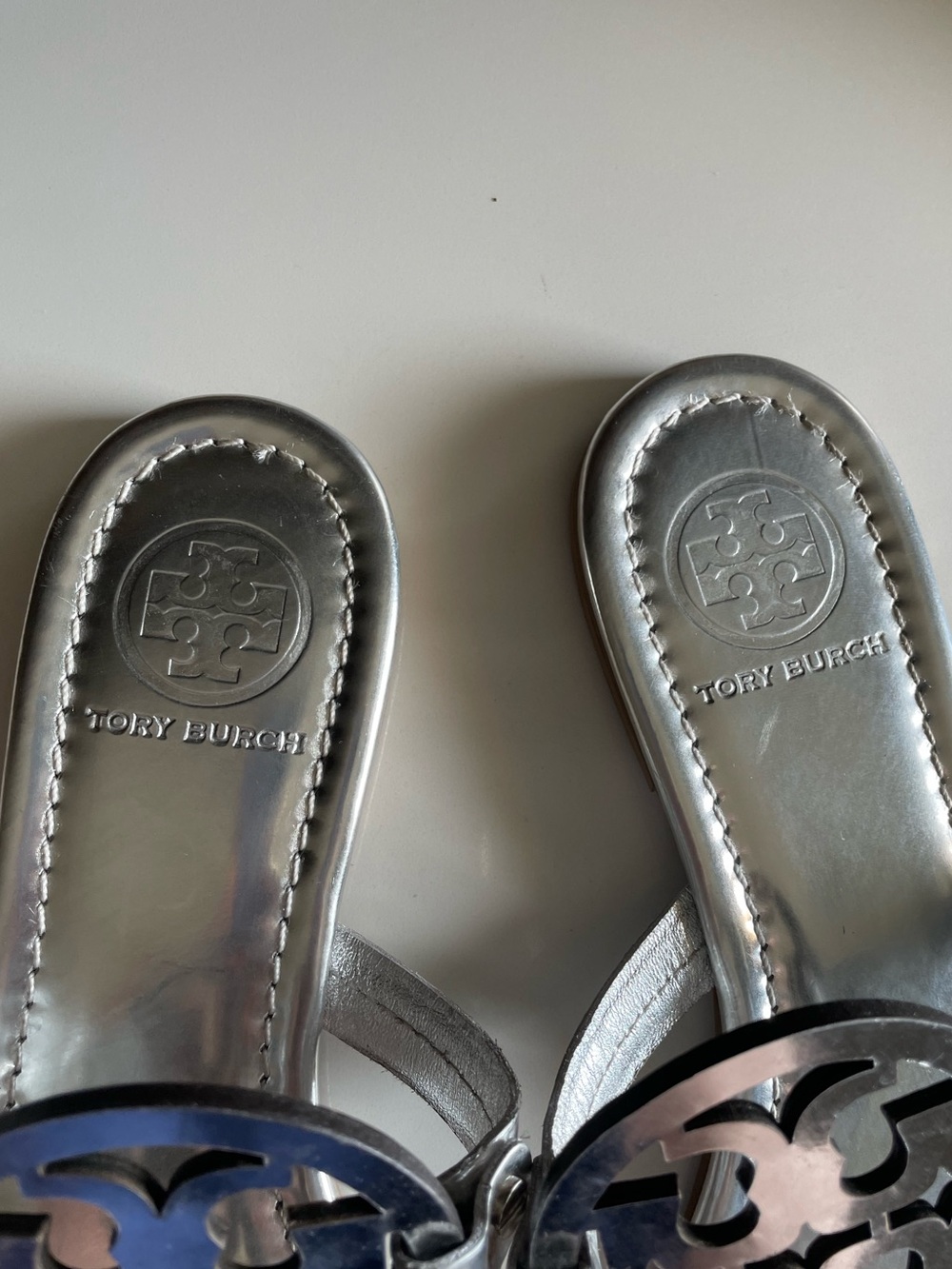 Tory Burch Miller Sandals in Silver Argento Size 7 - Picture 5 of 10